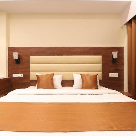 Hotel Blueark Lucknow Eksteriør bilde