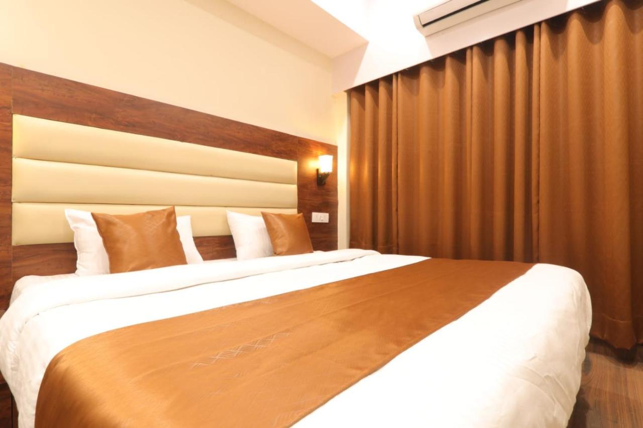 Hotel Blueark Lucknow Eksteriør bilde